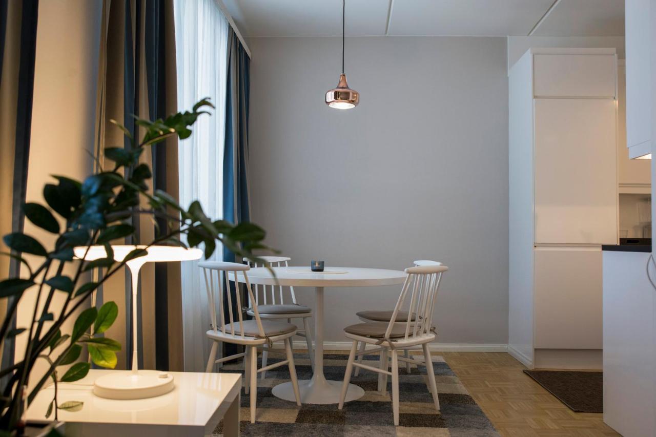 Hotel Epoque & Apartments Jakobstad Extérieur photo